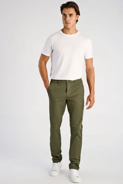 Chinos