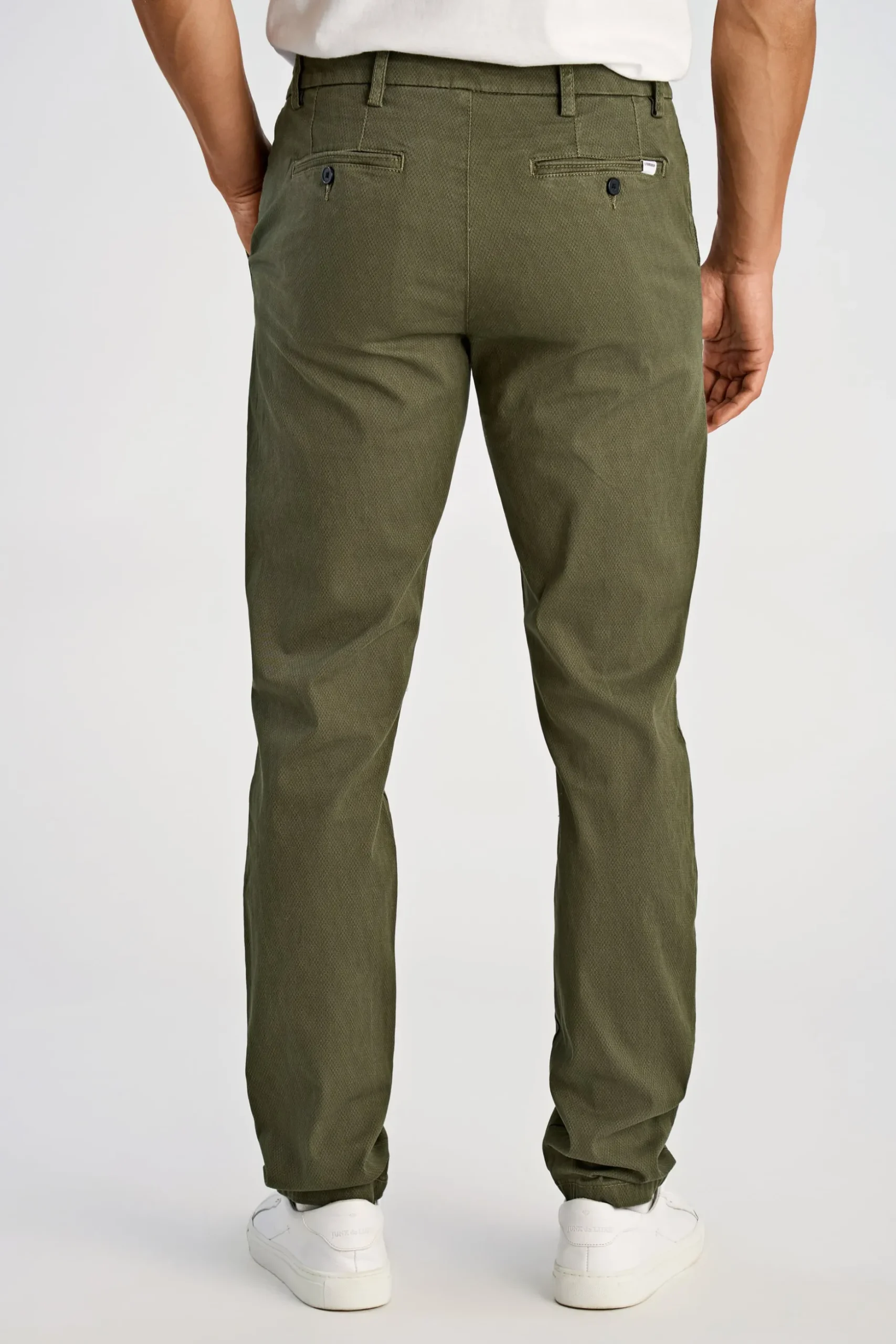 Chinos