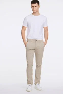 Chinos