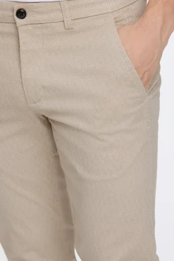 Chinos