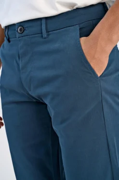 Chinos