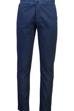 Chinos
