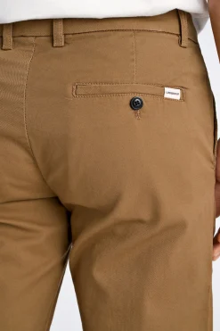 Chinos