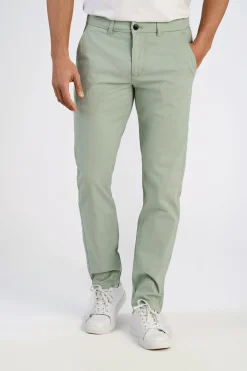 Chinos