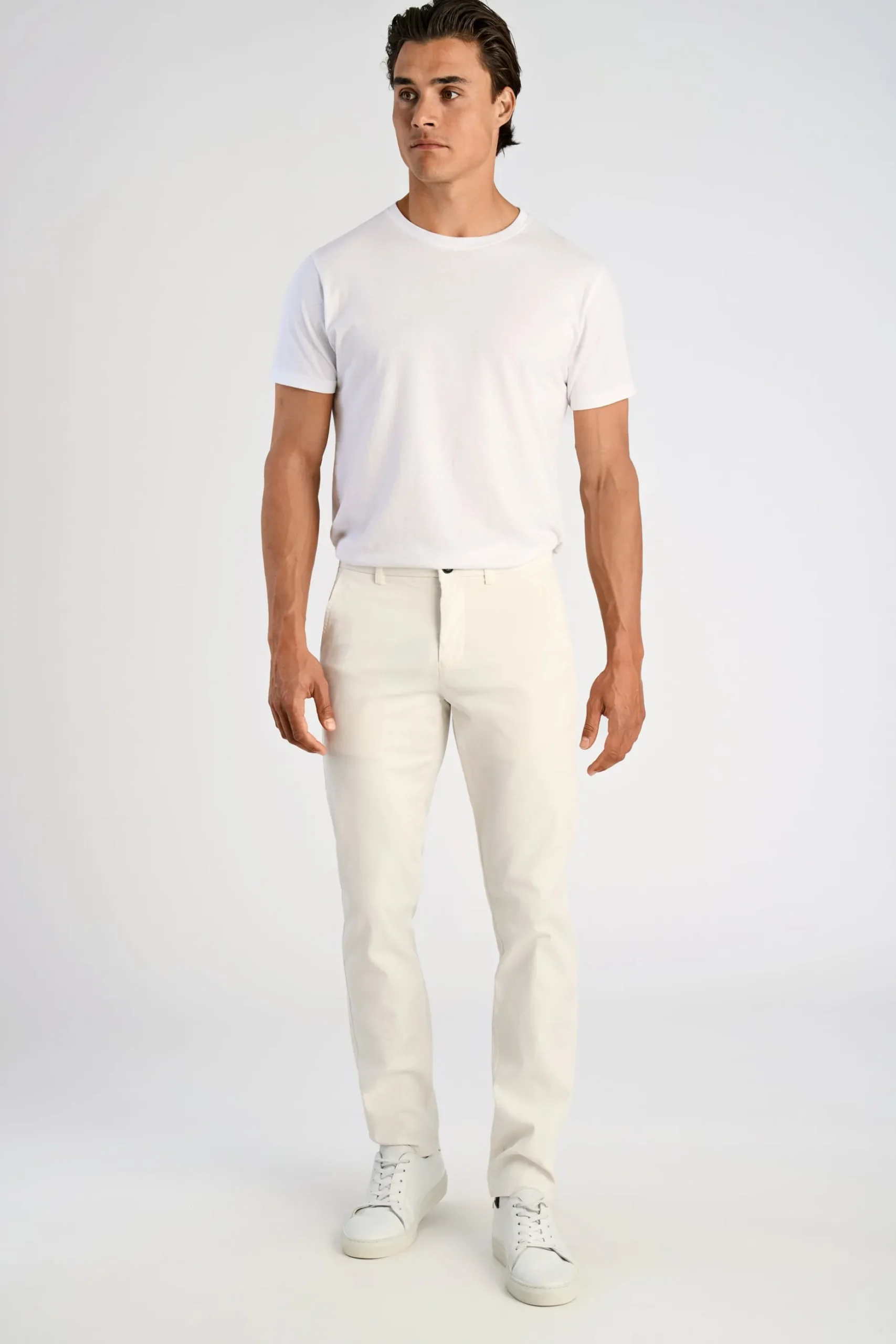 Chinos