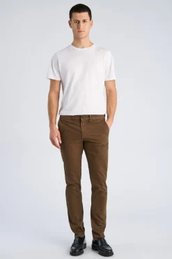 Chinos