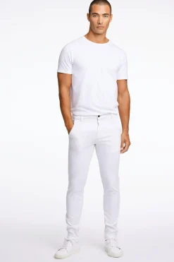 Chinos