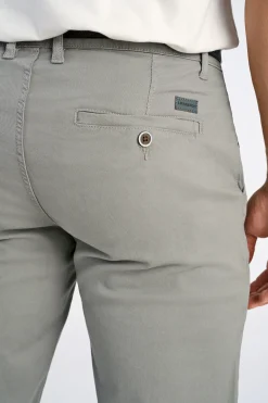 Chinos