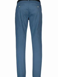Chinos