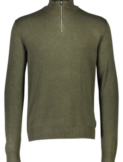 Half-zip