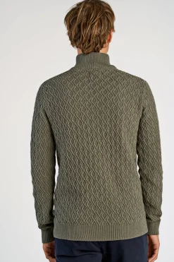 Half-zip