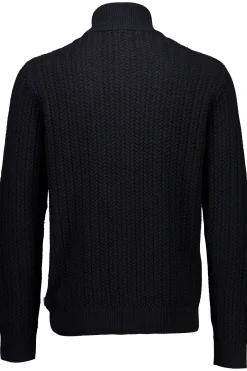 Half-zip