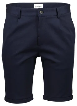 Performance shorts